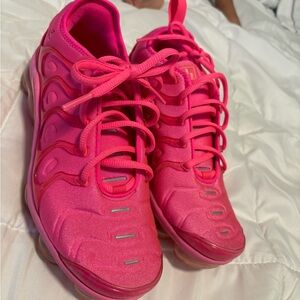 Nike Pink Sneakers with VaporMax Design